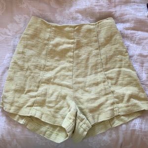 High waisted linen light green shorts
